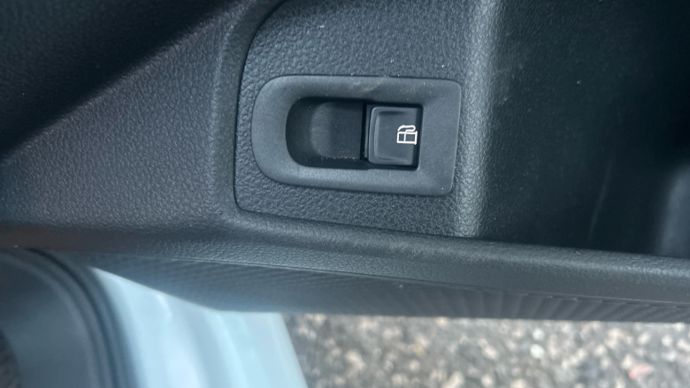 Ford Transit Connect 250 L2 Petrol 1.5 EcoBoost PHEV 150 Trend Van Auto